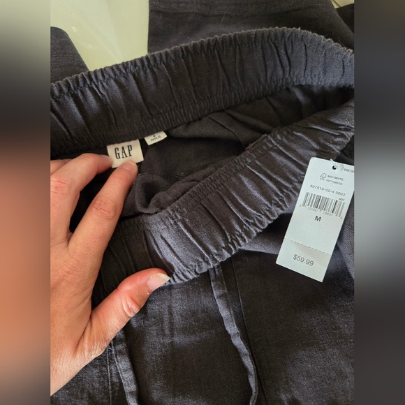 Gap, charcoal drawstring waist pants. Sized M. New with tag - Picture 3 of 6